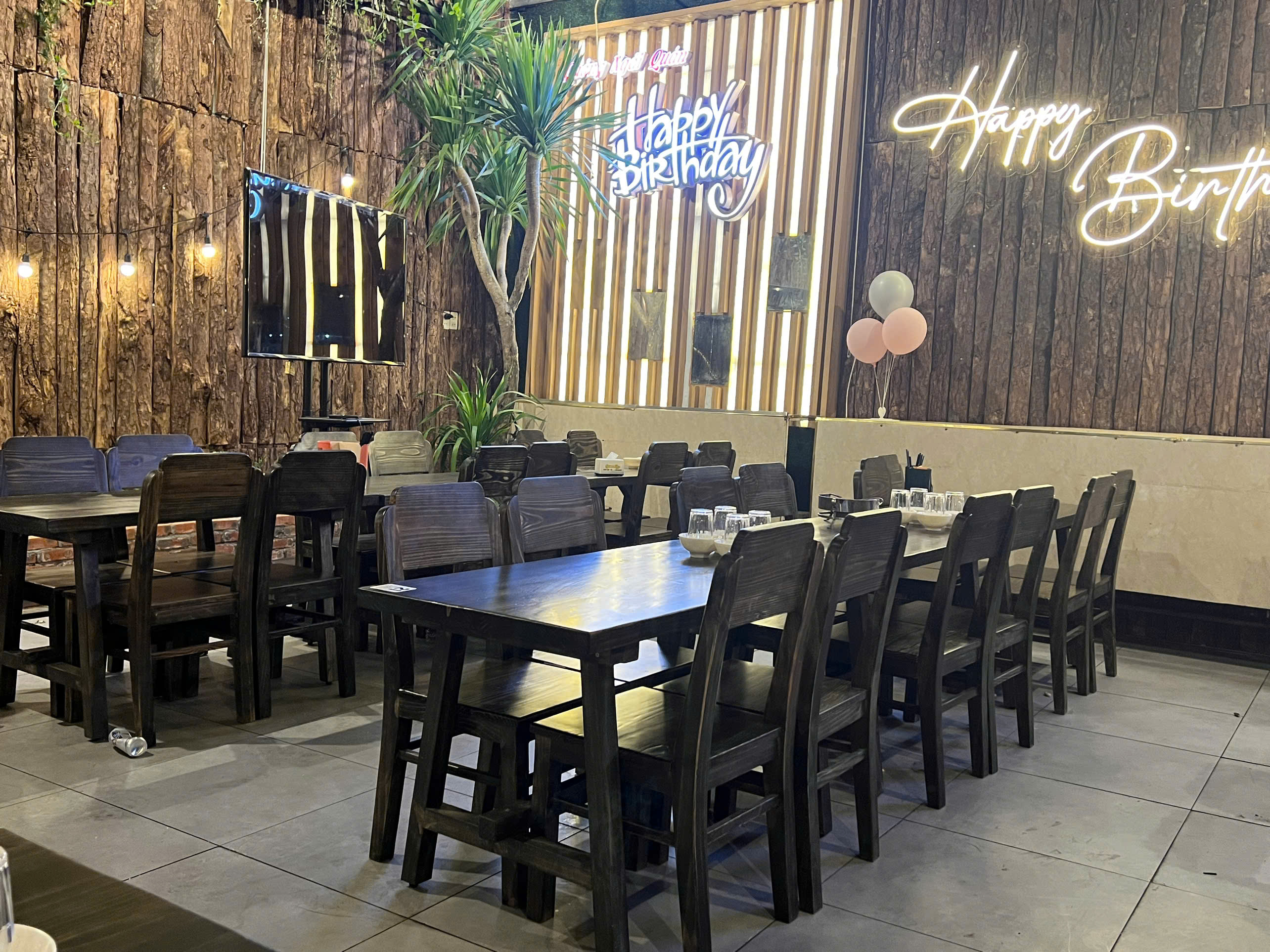 Dự Án Setup Bàn Ghế Cho Quán Nhậu Quán Ngãi – Quảng Nam